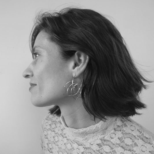 E-Linea-2-520aV | 5-petal Lotus wave earrings -mini