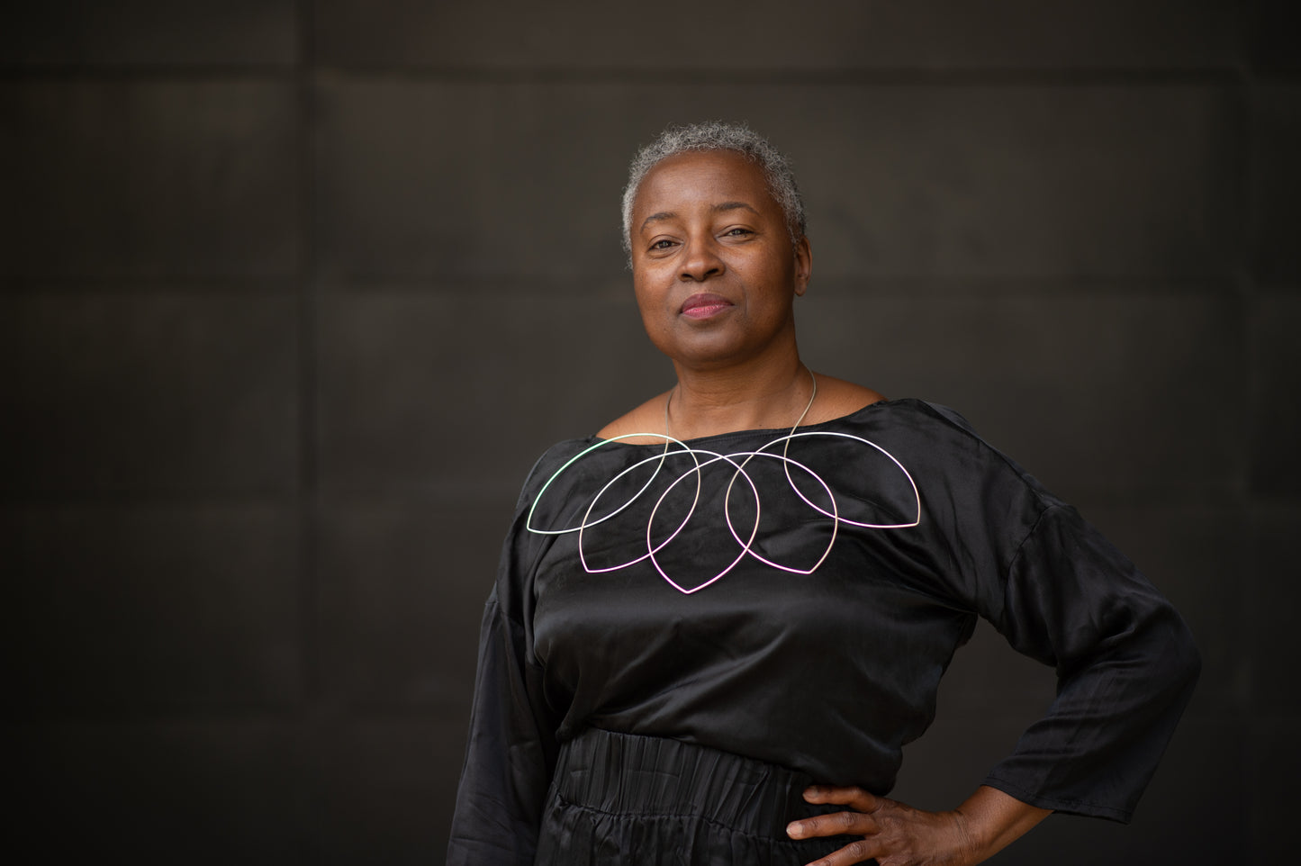 N-Linea-1-512a | Curvy statement necklace